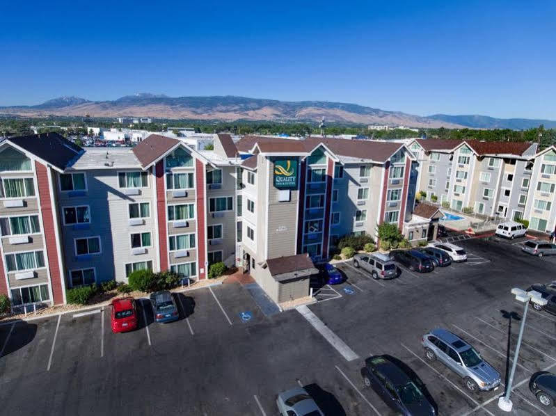 Hotel Baymont By Wyndham Reno Esterno foto